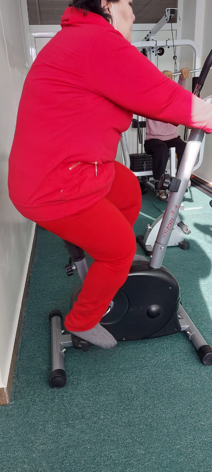 f5094e37 5b34 47bd b6bf cf07e0971fd3